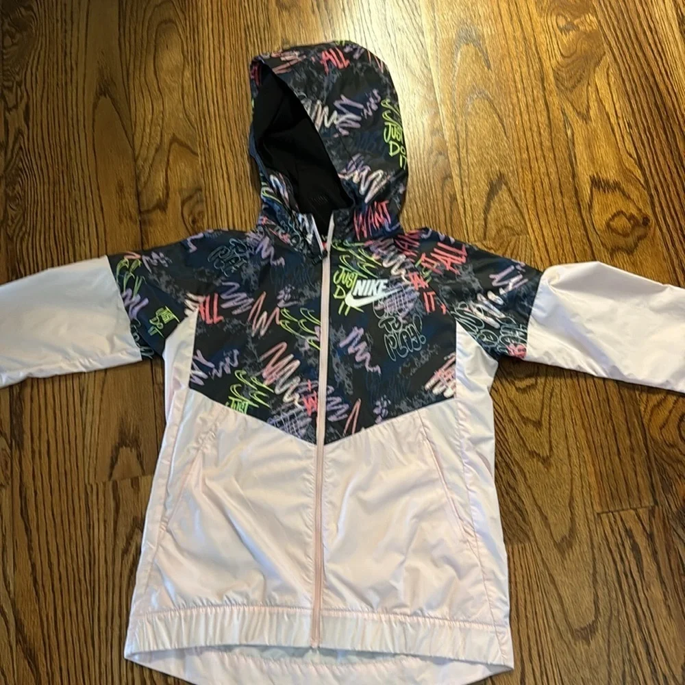 Nike pink graffiti tank and graphic Windrunner windbreaker size medium NWOT - Picture 7 of 14